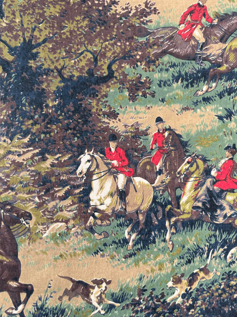Taunton Vintage Horse and Hound Hunting Scene Wallpaper