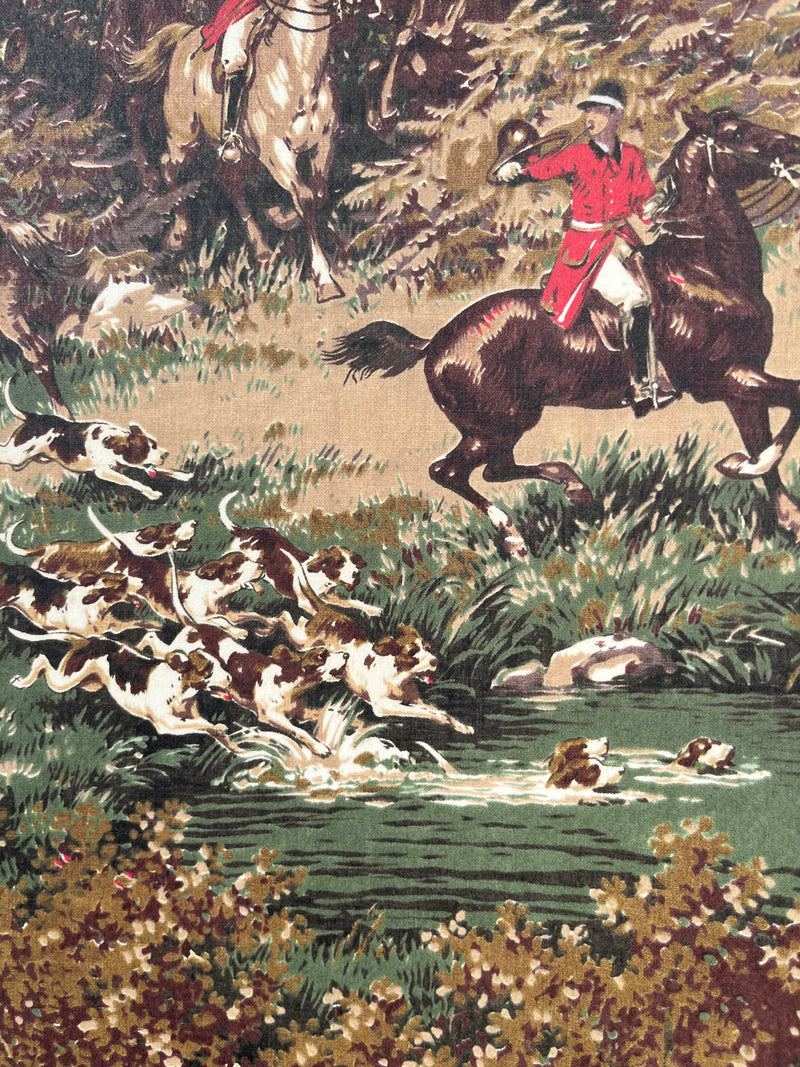 Taunton Vintage Horse and Hound Hunting Scene Wallpaper