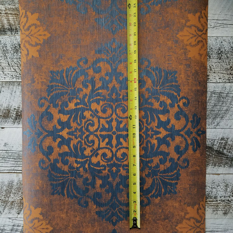 Wallquest Nova Metallic Large Medallion Wallpaper