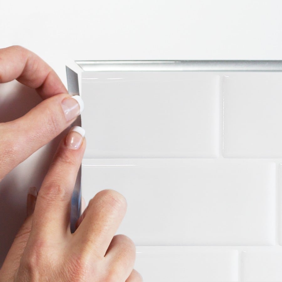 Smart Tiles Stick On Tiles Splashback - Metro Grey, zelfklevende wandtegels, 5 wandpanelen 29,3 x 21,3 cm, hittebestendige zelfklevende behangtegel, waterbestendige badkamertegel, gemaakt in Canada Smart Tiles Stick On Tiles Splashback - Metro Grey, zelfklevende wandtegels, 5 wandpanelen 29,3 x 21,3 cm, hittebestendige zelfklevende behangtegel, waterbestendige badkamertegel, gemaakt in Canada